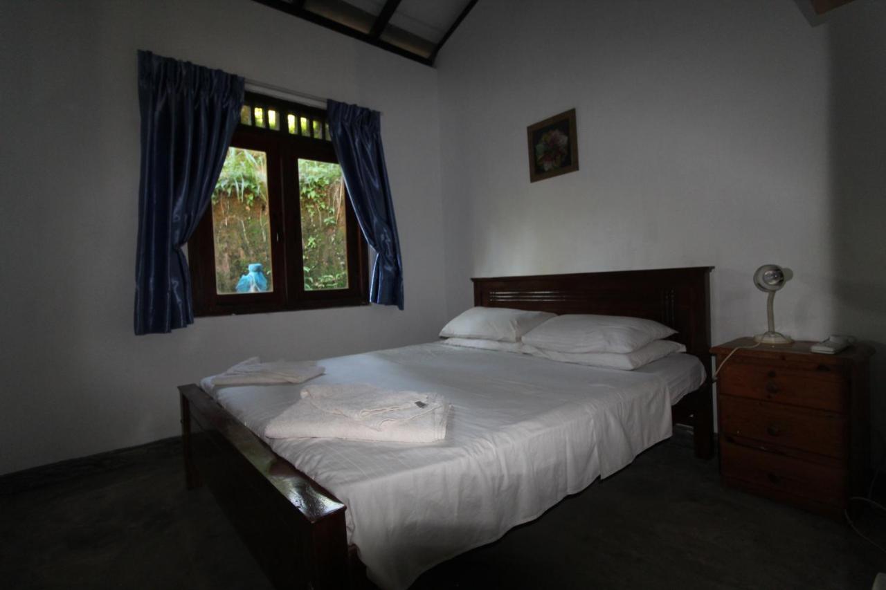 Bed and Breakfast Jungle Tide Канді Екстер'єр фото