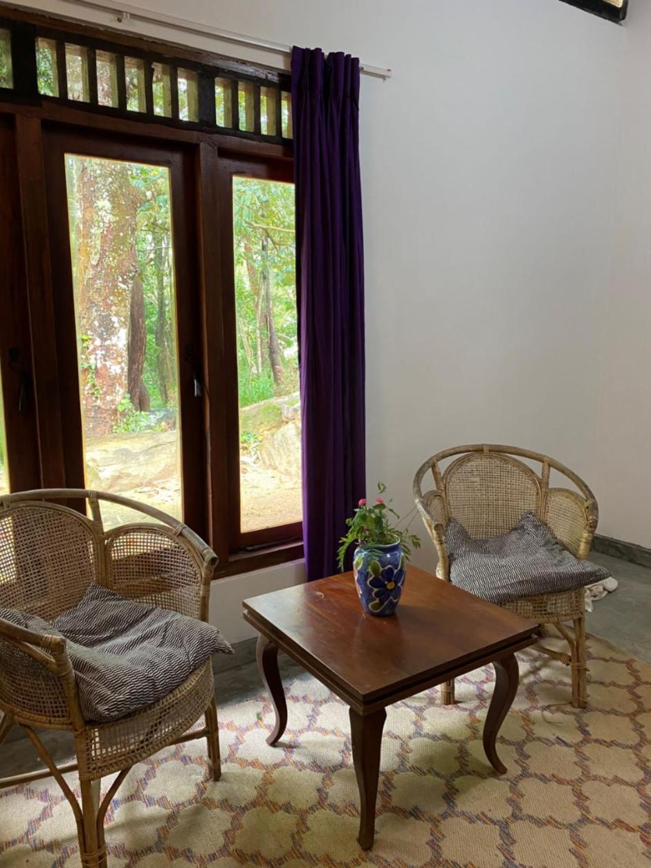 Bed and Breakfast Jungle Tide Канді Екстер'єр фото